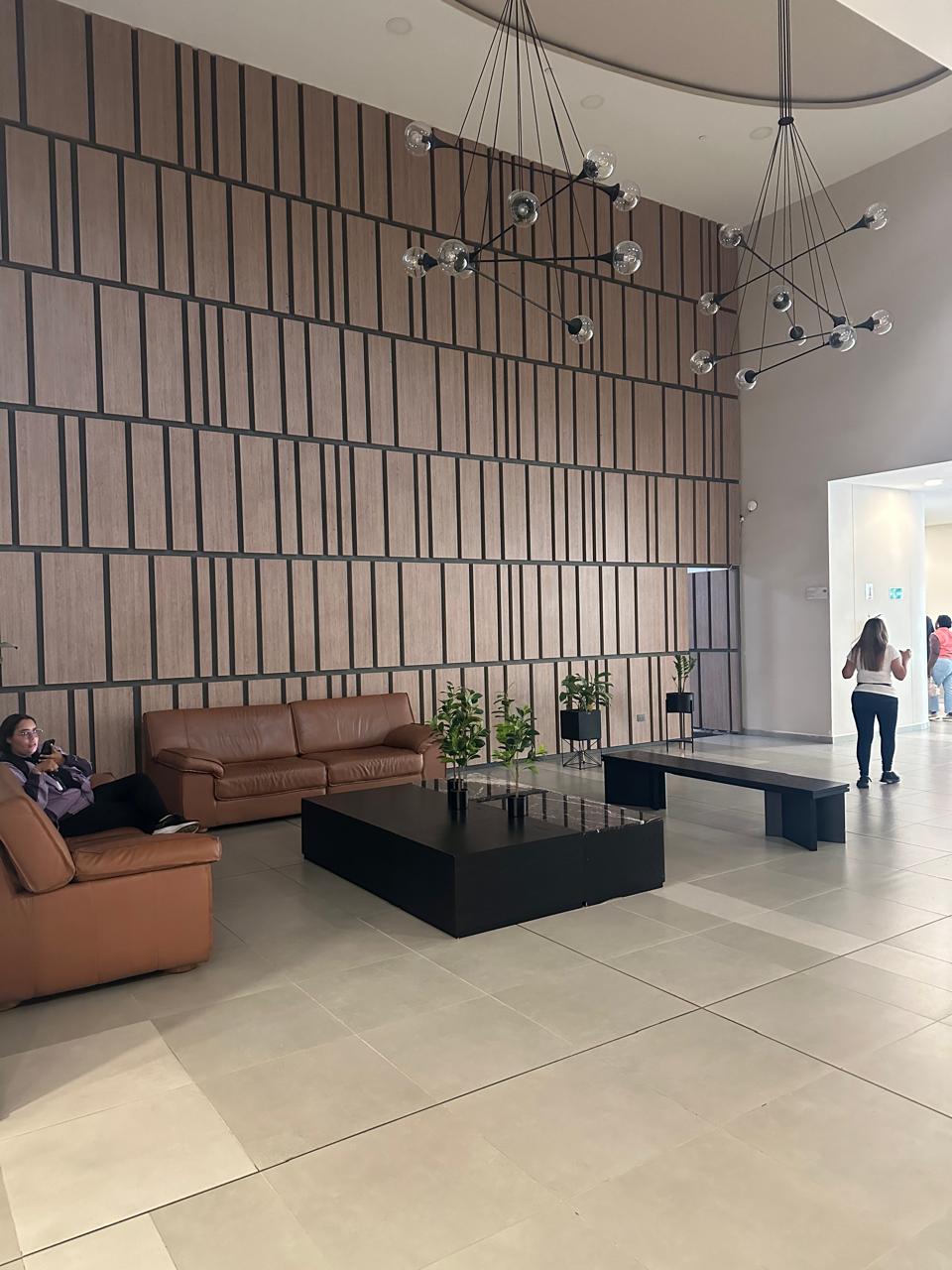 Apartamento en Medellín · Ciudad del Rio · El Poblado — foto 2