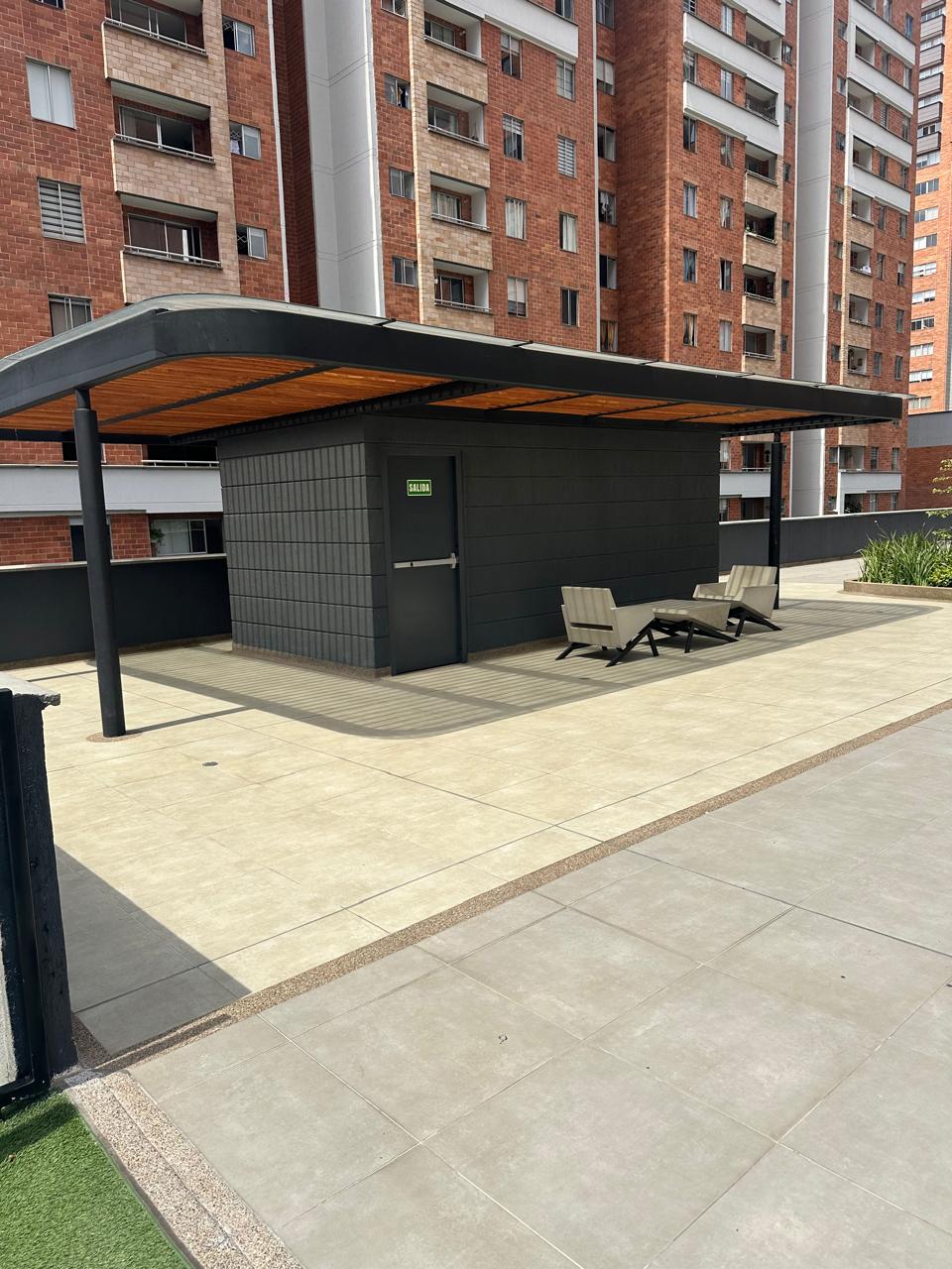 Apartamento en Medellín · Ciudad del Rio · El Poblado — foto 6