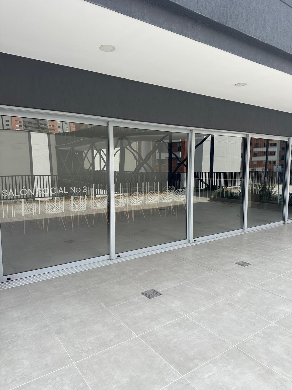 Apartamento en Medellín · Ciudad del Rio · El Poblado — foto 35