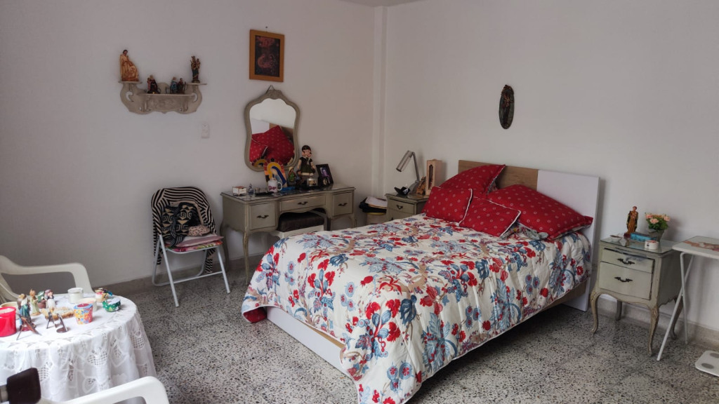 Casa en Medellín · Nogal · Laureles - Estadio — foto 2