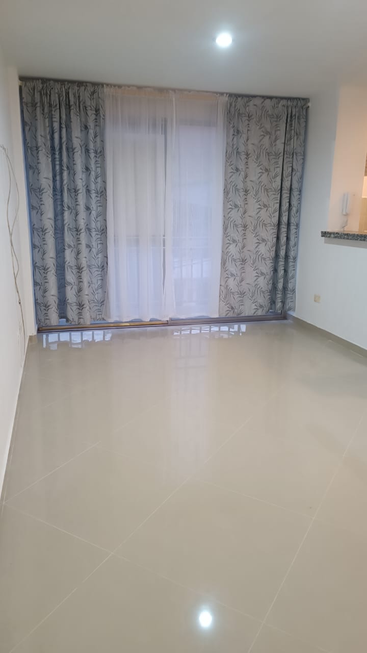 Apartamento en Medellín · Parque de Boston · La Candelaria — foto 3