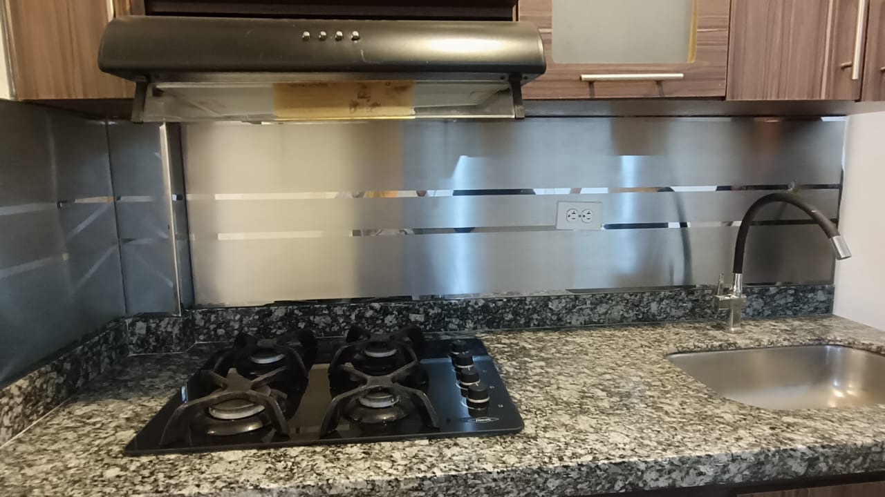 Apartamento en Medellín · Parque de Boston · La Candelaria — foto 6