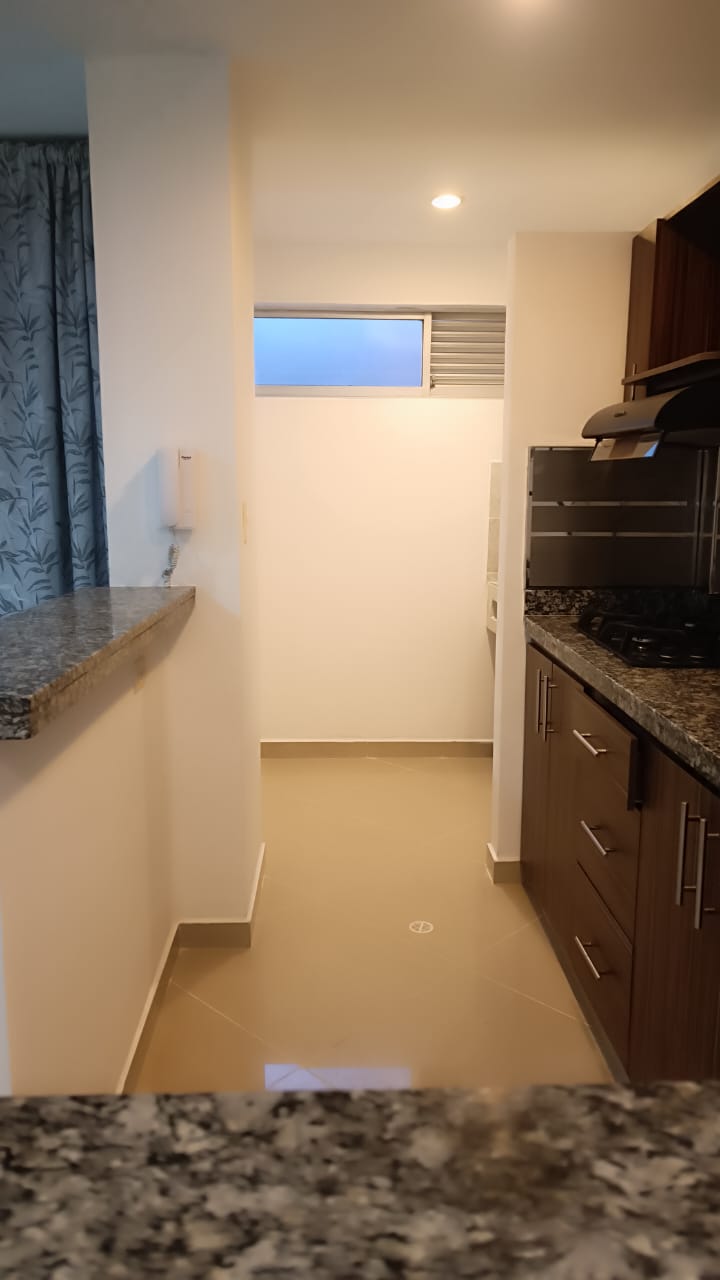 Apartamento en Medellín · Parque de Boston · La Candelaria — foto 7