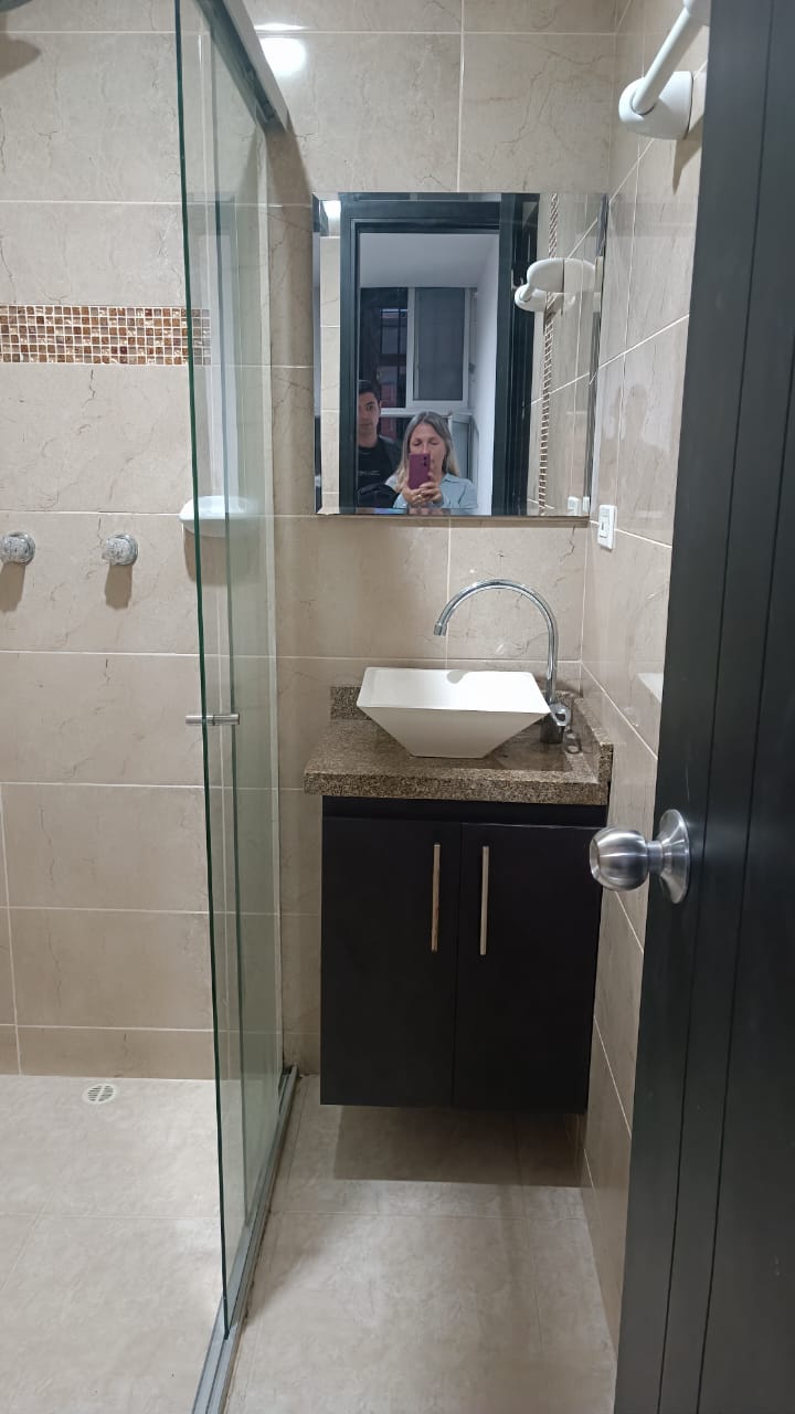 Apartamento en Medellín · Parque de Boston · La Candelaria — foto 21