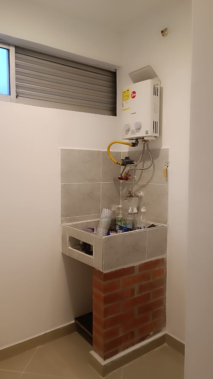 Apartamento en Medellín · Parque de Boston · La Candelaria — foto 28