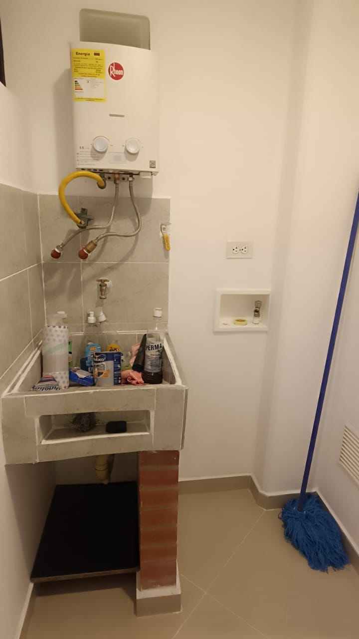 Apartamento en Medellín · Parque de Boston · La Candelaria — foto 29