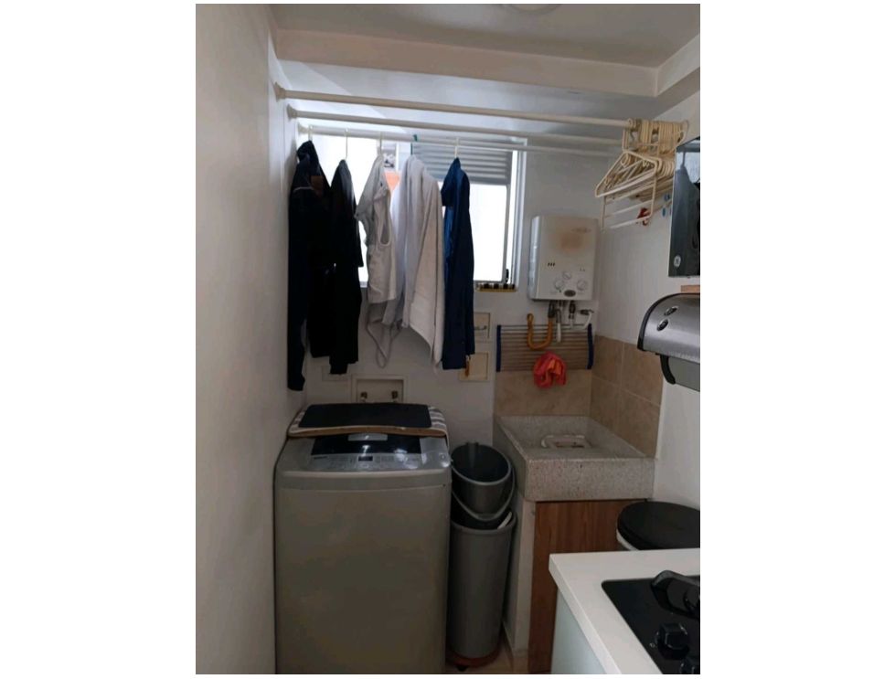 Apartamento en Medellín · Ciudad del Rio · El Poblado — foto 14