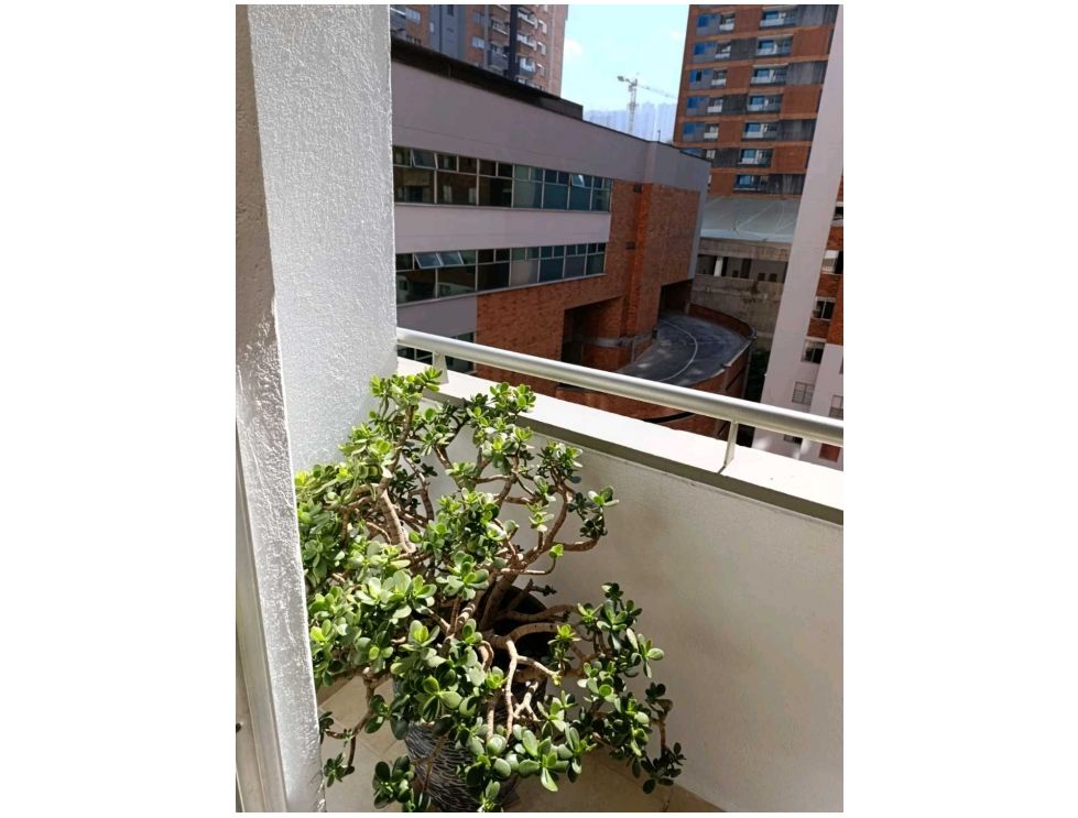 Apartamento en Medellín · Ciudad del Rio · El Poblado — foto 16