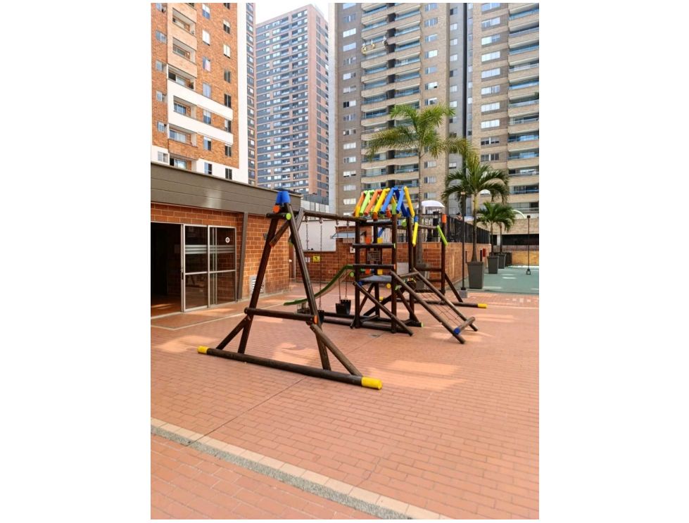 Apartamento en Medellín · Ciudad del Rio · El Poblado — foto 21