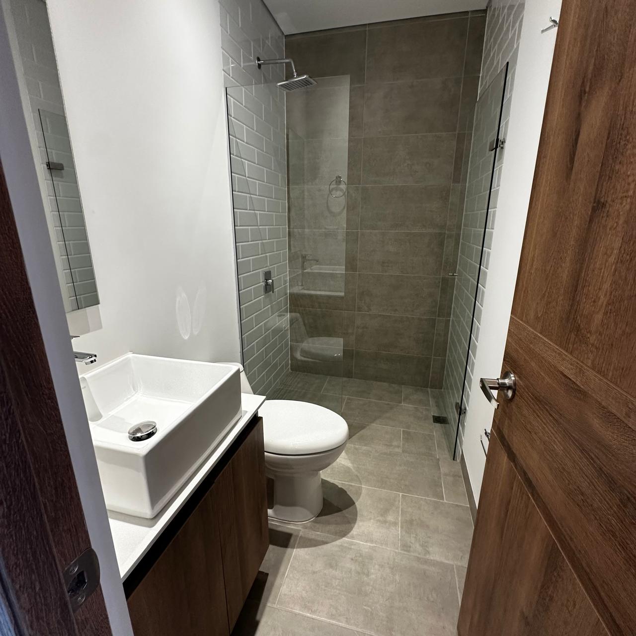 Apartamento en Medellín · Barrio Colombia(Ciudad del Río) · El Poblado — foto 7