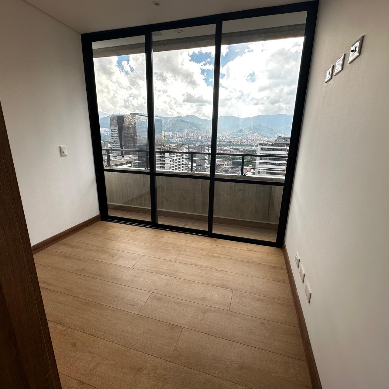 Apartamento en Medellín · Barrio Colombia(Ciudad del Río) · El Poblado — foto 13