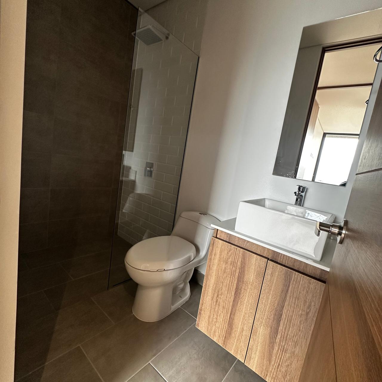 Apartamento en Medellín · Barrio Colombia(Ciudad del Río) · El Poblado — foto 14