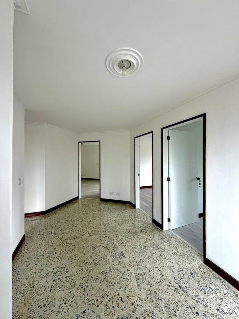 Apartamento en Medellín · Laureles · Laureles - Estadio — foto 6