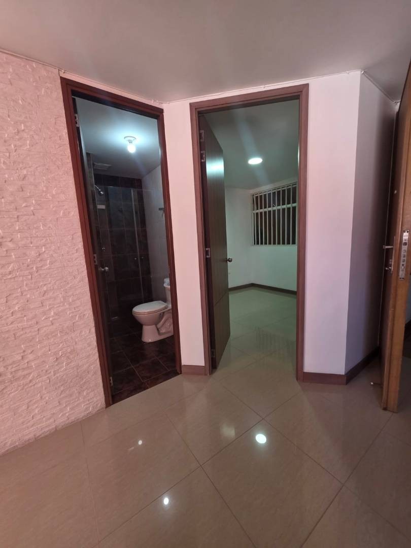 Apartamento en Medellín · Barrio Cristóbal · La América — foto 6