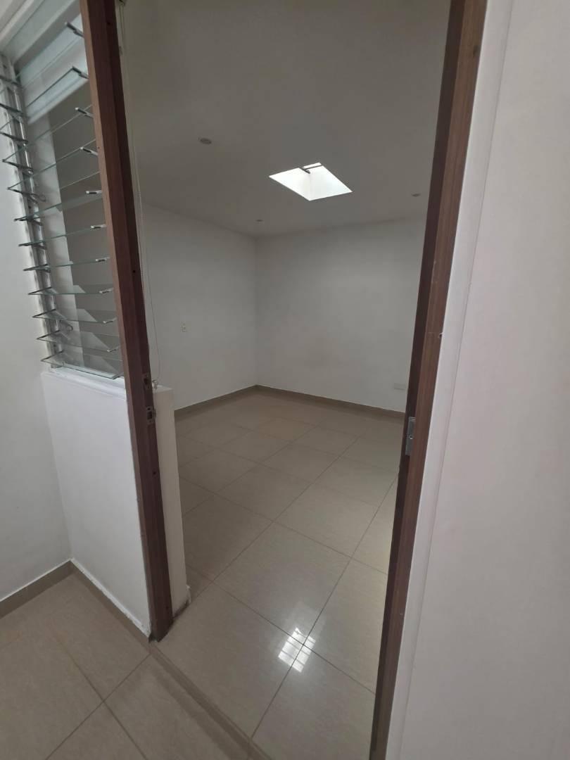 Apartamento en Medellín · Barrio Cristóbal · La América — foto 11