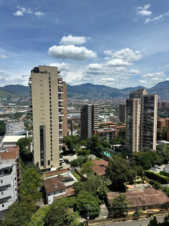 Apartamento en Medellín · El Poblado — foto 28