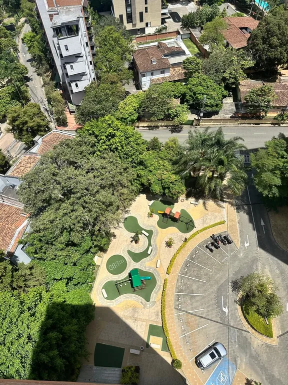 Apartamento en Medellín · El Poblado — foto 29